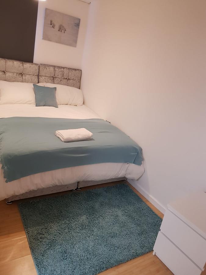 Vetrelax Basildon Newly Refurbished 3Bed House Aparthotel Esterno foto